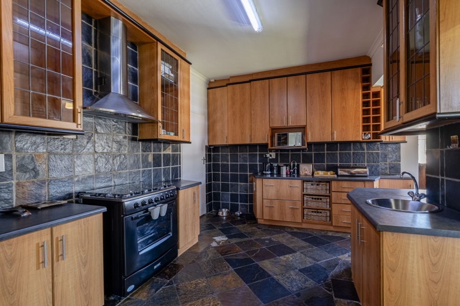 4 Bedroom Property for Sale in Framesby Eastern Cape